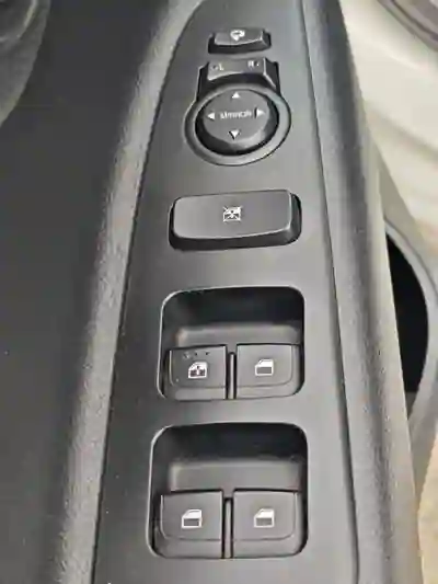 Kia Rio 2023 — foto 6 de 15