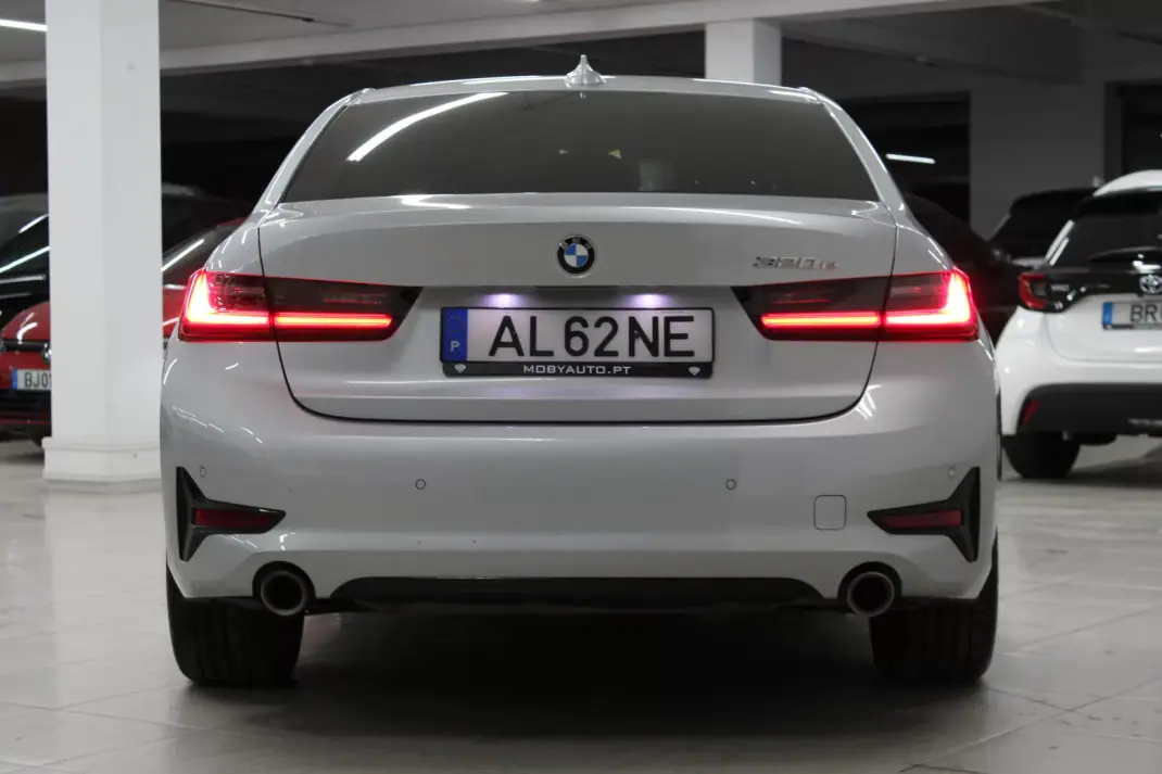 BMW 320 2021 - 27900 EUR, 108256 km - AUTO.MOTO.pt - 108256km - foto 24 de 24