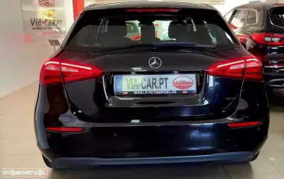 Mercedes-Benz A 180 2020 - 20950 EUR, 130325 km - AUTO.MOTO.pt - 130325km - foto 5 de 15