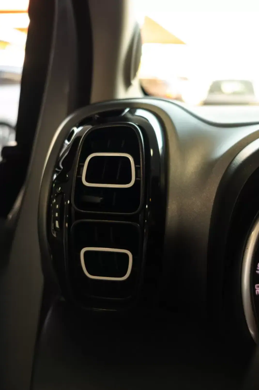 Citroën C3 Aircross 2024 - 15900 EUR, 56697 km - 56697km - foto 11 de 17