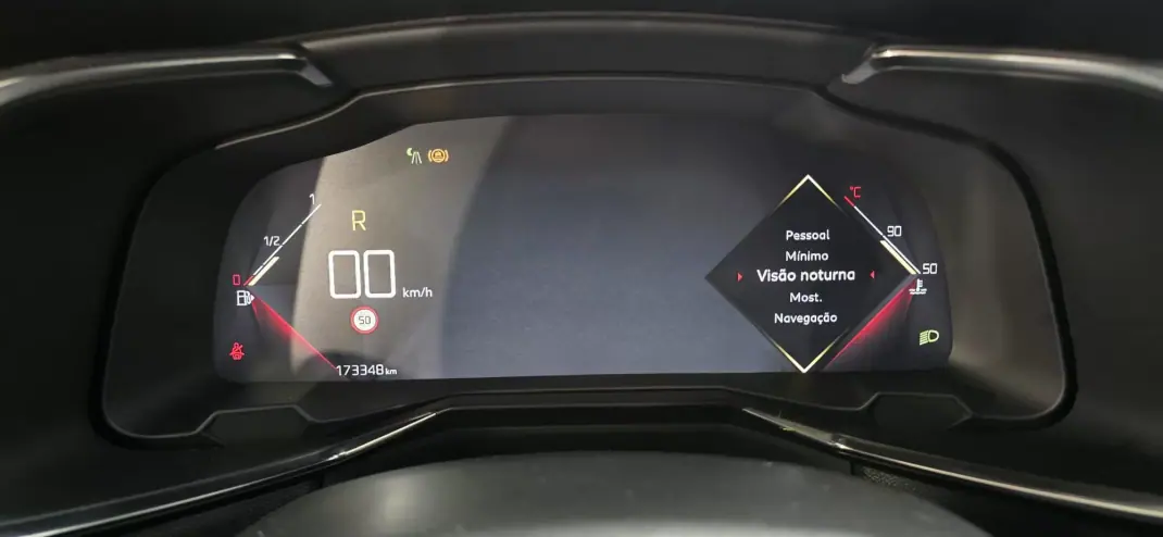 DS DS7 Crossback 2019 - 20990 EUR, 170000 km - AUTO.MOTO.pt - 170000km - foto 58 de 59