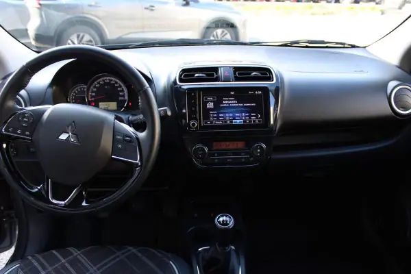 Mitsubishi Space Star 2021 - 11900 EUR, 33971 km - AUTO.MOTO.pt - 33971km - foto 6 de 18