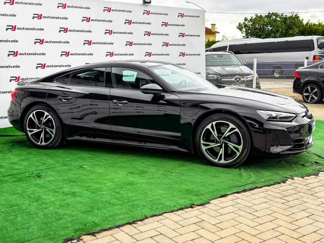 Audi e-tron GT 2022 - 58500 EUR, 86000 km - 86000km - foto 7 de 36