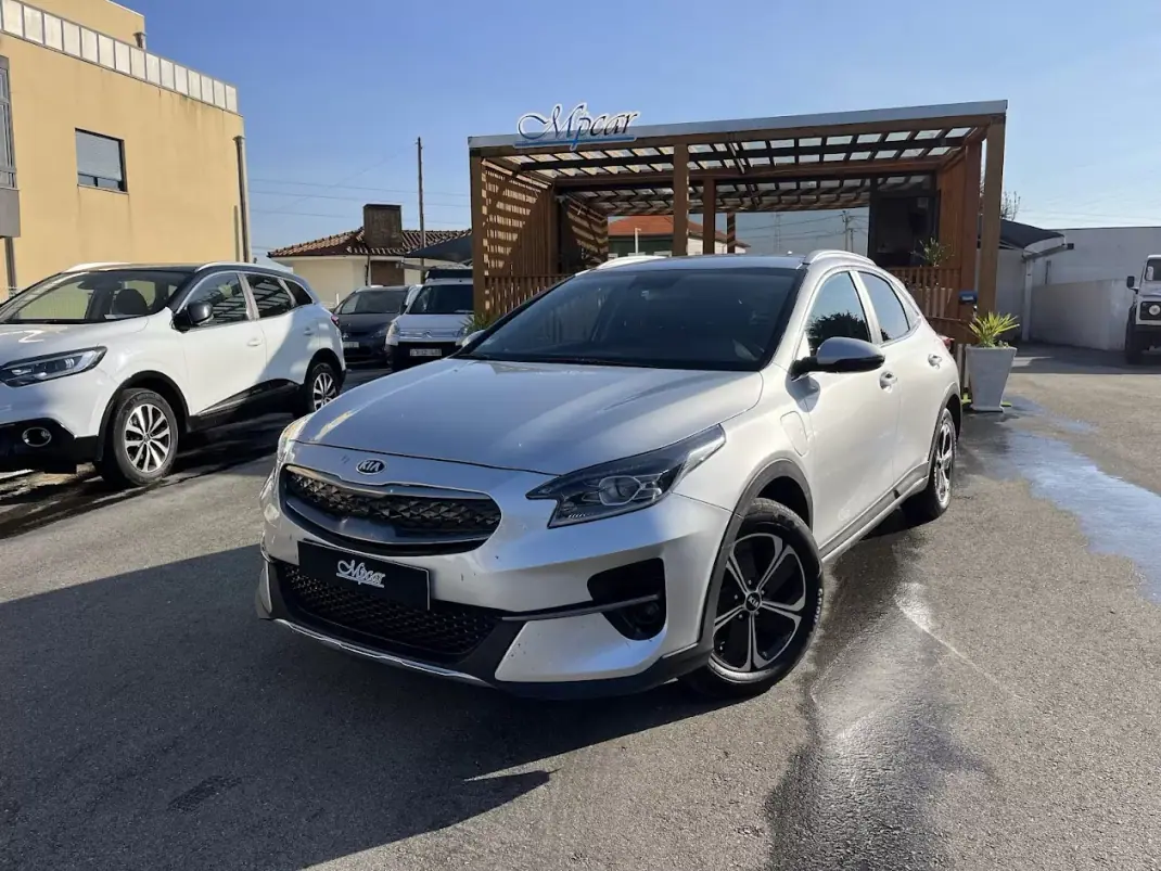 Kia XCeed 2021 - 16950 EUR, 147000 km - AUTO.MOTO.pt - 147000km - foto 1 de 33