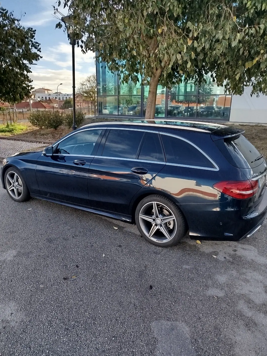 Mercedes-Benz C 220 2015 - 16900 EUR, 245000 km - AUTO.MOTO.pt - 245000km - foto 2 de 12