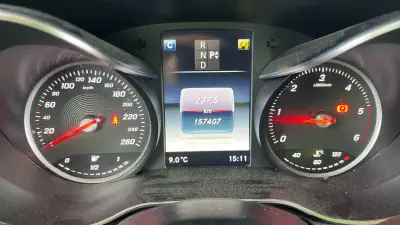 Mercedes-Benz C 220 2018 - 23999 EUR, 157121 km - AUTO.MOTO.pt - 157121km - foto 11 de 14