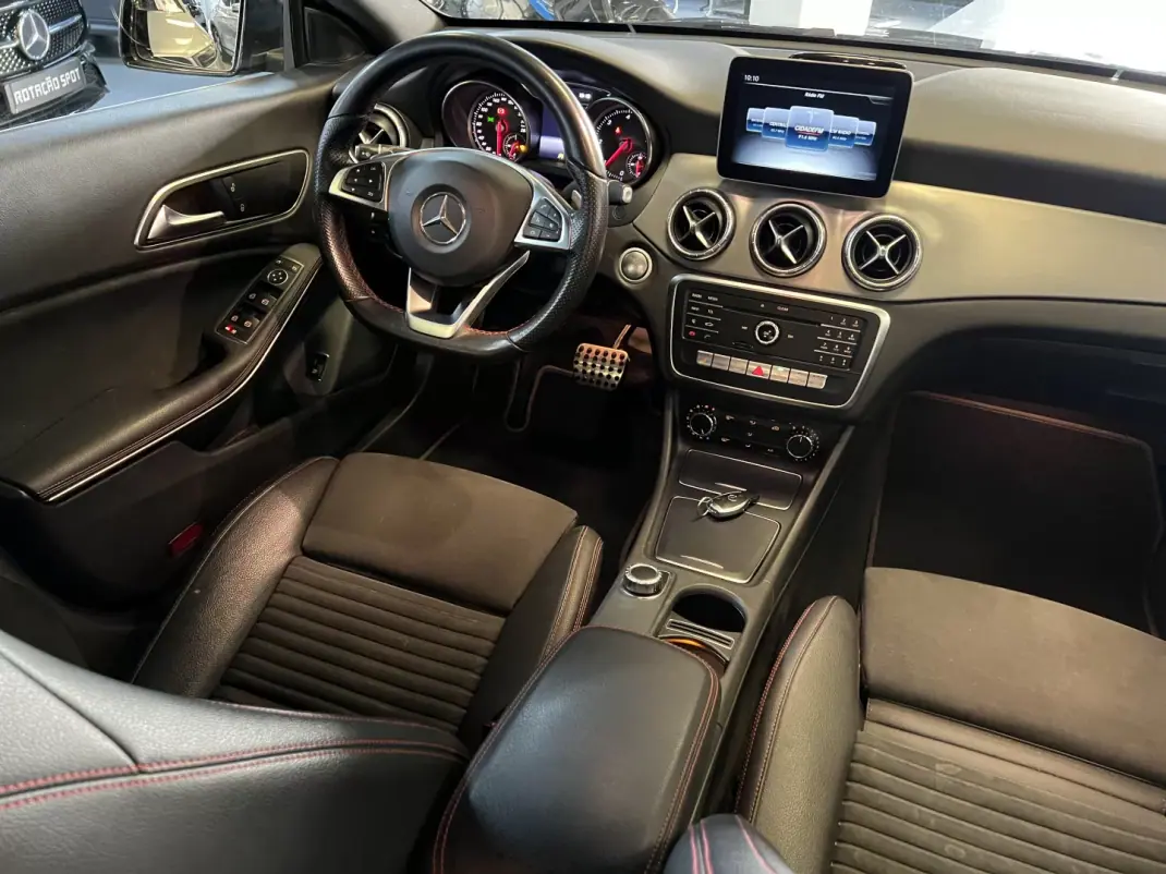 Mercedes-Benz CLA 180 2018 - 19990 EUR, 135000 km - 135000km - foto 13 de 39