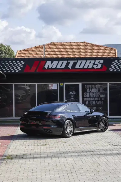 Porsche Panamera 2019 - 61900 EUR, 108300 km - 108300km - foto 37 de 46