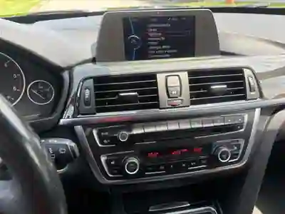 BMW 320 2013 - 12000 EUR, 350000 km - AUTO.MOTO.pt - 350000km - foto 12 de 14