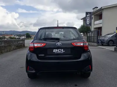 Toyota Yaris 2017 - 11990 EUR, 103000 km - AUTO.MOTO.pt - 103000km - foto 6 de 39