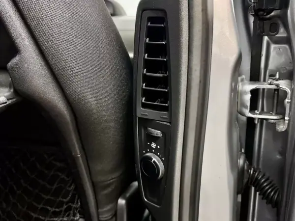 Citroën C4 Grand Picasso 2018 - 11500 EUR, 154000 km - AUTO.MOTO.pt - 154000km - foto 47 de 57
