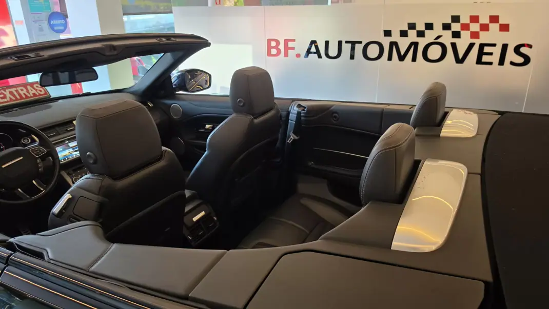 Land Rover Range Rover Evoque Cabrio 2017 - 28750 EUR, 133417 km - 133417km - foto 54 de 62