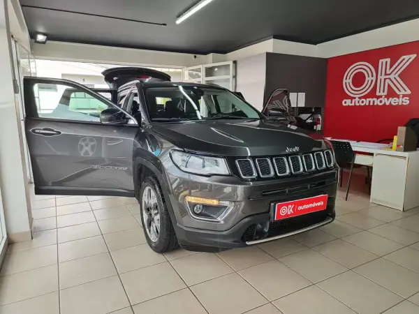 Jeep Compass 2018 - 17250 EUR, 110000 km - AUTO.MOTO.pt - 110000km - foto 19 de 34