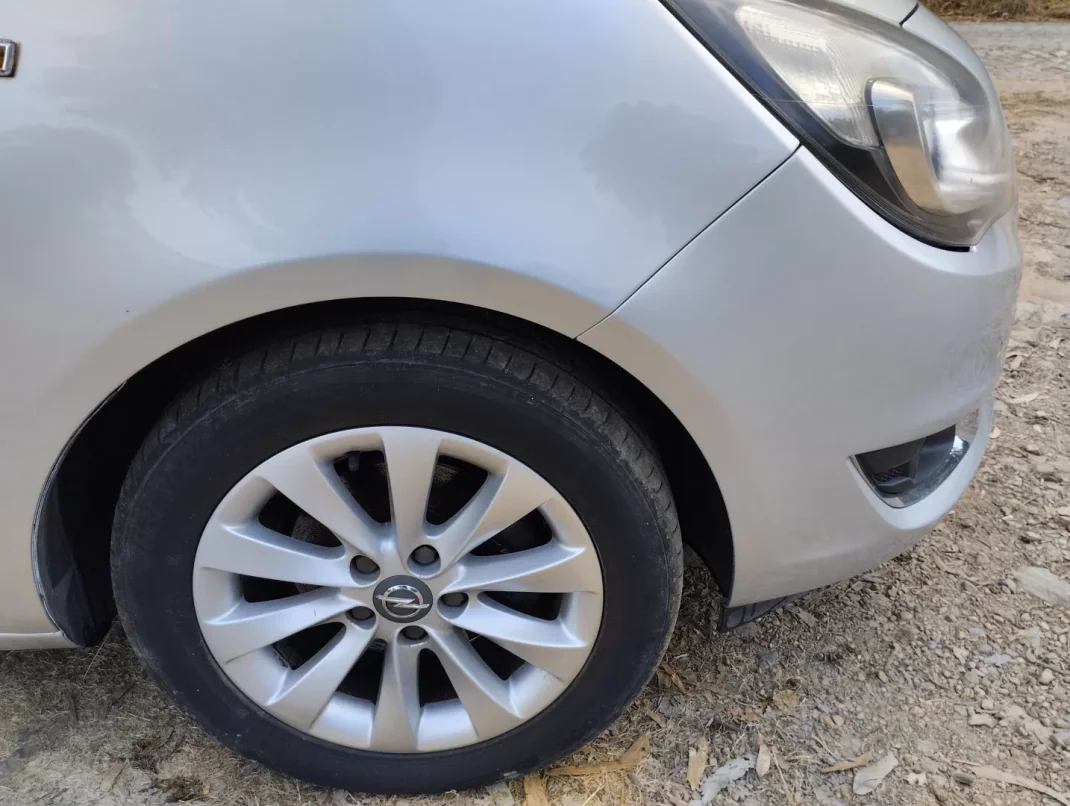 Opel Meriva 2015 - 8950 EUR, 190000 km - AUTO.MOTO.pt - 190000km - foto 27 de 30