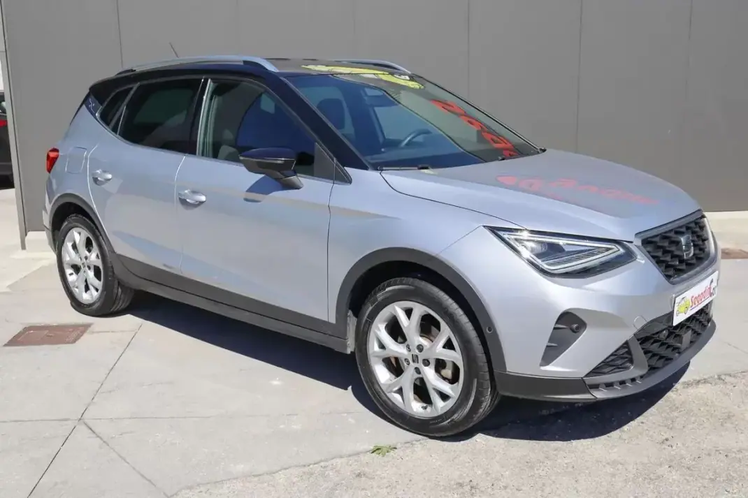 SEAT Arona 2023 - 17900 EUR, 28374 km - 28374km - foto 4 de 25