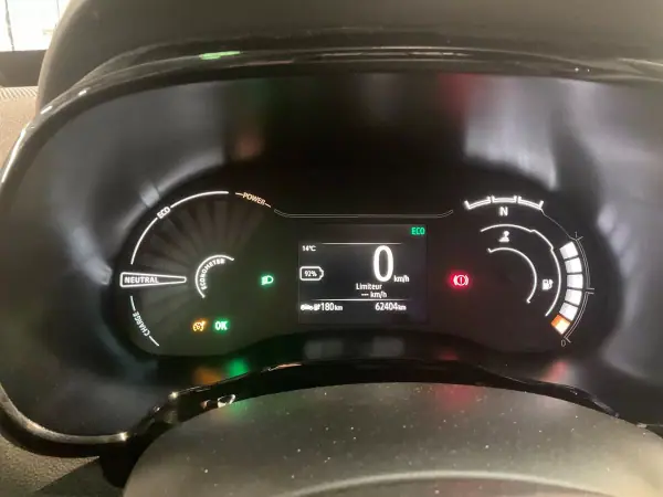 Dacia Spring 2023 - 12900 EUR, 62404 km - AUTO.MOTO.pt - 62404km - foto 4 de 7