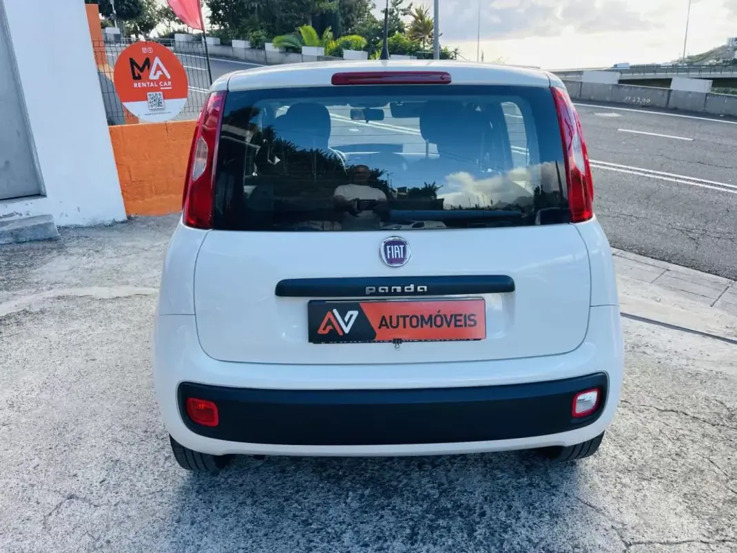 Fiat Panda 2018 - 8950 EUR, 104706 km - AUTO.MOTO.pt - 104706km - foto 6 de 11