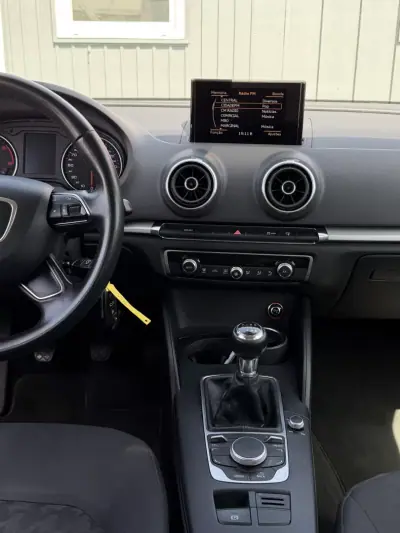 Audi A3 Sportback 2014 - 13900 EUR, 156000 km - AUTO.MOTO.pt - 156000km - foto 12 de 14