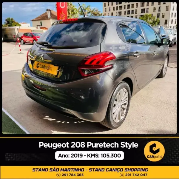 Peugeot 208 2019 - 12900 EUR, 105392 km - AUTO.MOTO.pt - 105392km - foto 4 de 10