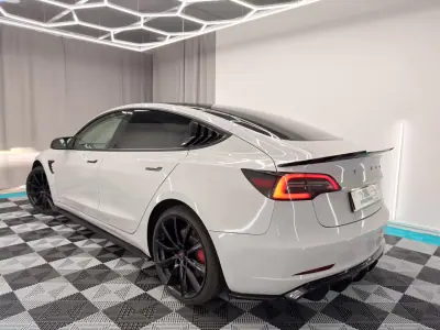Tesla Model 3 2020 - 25500 EUR, 102500 km - foto 6 de 25