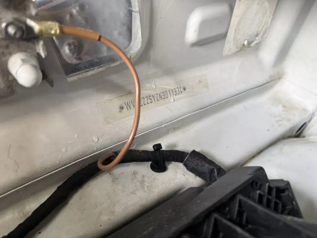 VW 2022 - 21949 EUR, 150000 km - AUTO.MOTO.pt - 150000km - foto 32 de 33