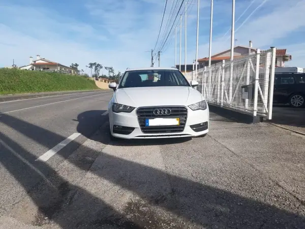Audi A3 Sportback 2013 - 13000 EUR, 193468 km - AUTO.MOTO.pt - 193468km - foto 2 de 28