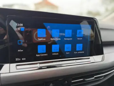 Volkswagen Golf 2021 - 21500 EUR, 96839 km - AUTO.MOTO.pt - 96839km - foto 34 de 38