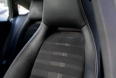 Mercedes-Benz CLA 180 2019 - 22990 EUR, 188150 km - AUTO.MOTO.pt - 188150km - foto 10 de 35