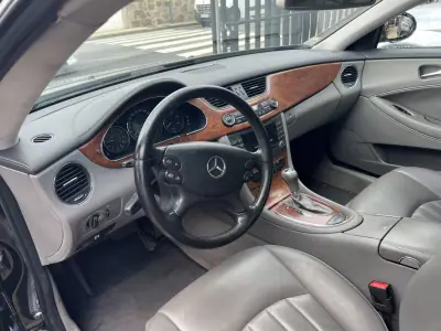 Mercedes-Benz CLS 320 2006 - 17900 EUR, 115600 km - AUTO.MOTO.pt - 115600km - foto 4 de 14