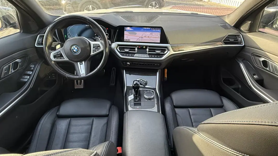 BMW 330 2022 - 35990 EUR, 95000 km - 95000km - foto 20 de 35