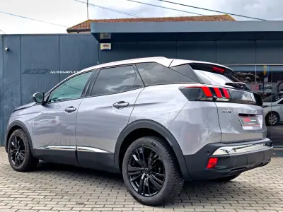 Peugeot 3008 2017 - 17900 EUR, 140000 km - AUTO.MOTO.pt - 140000km - foto 6 de 14