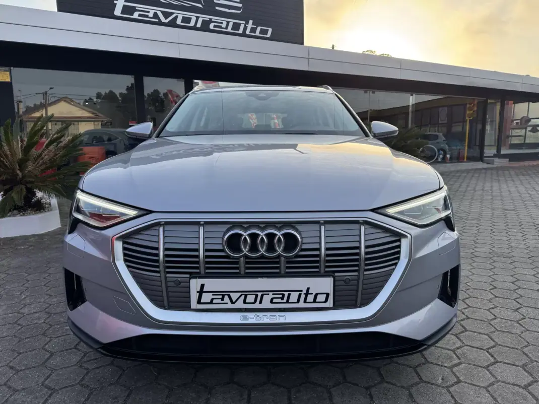 Audi e-tron Sportback 2020 - 28900 EUR, 102000 km - AUTO.MOTO.pt - 102000km - foto 3 de 54