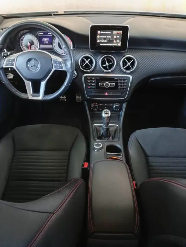 Mercedes-Benz A 180 2015 - 18900 EUR, 111400 km - AUTO.MOTO.pt - 111400km - foto 9 de 22