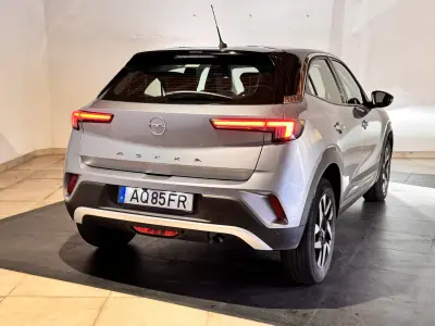 Opel Mokka 2022 — foto 5 de 25