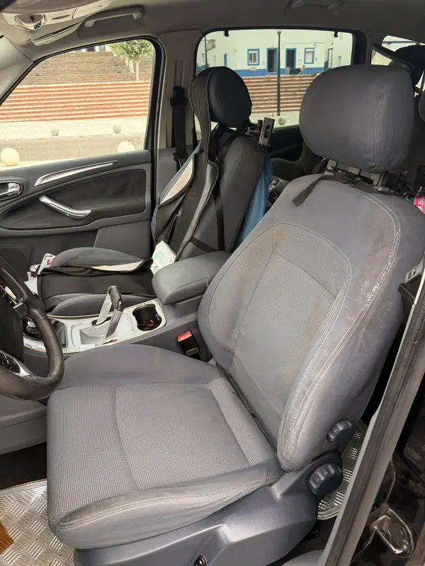 Ford S-Max 2007 - 6000 EUR, 242000 km - AUTO.MOTO.pt - 242000km - foto 7 de 9