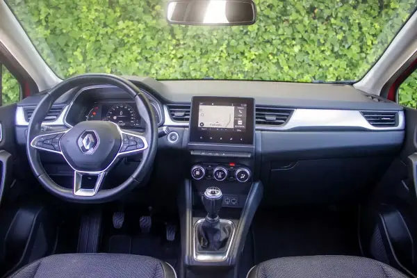 Renault Captur 2020 - 15900 EUR, 86000 km - AUTO.MOTO.pt - 86000km - foto 15 de 17