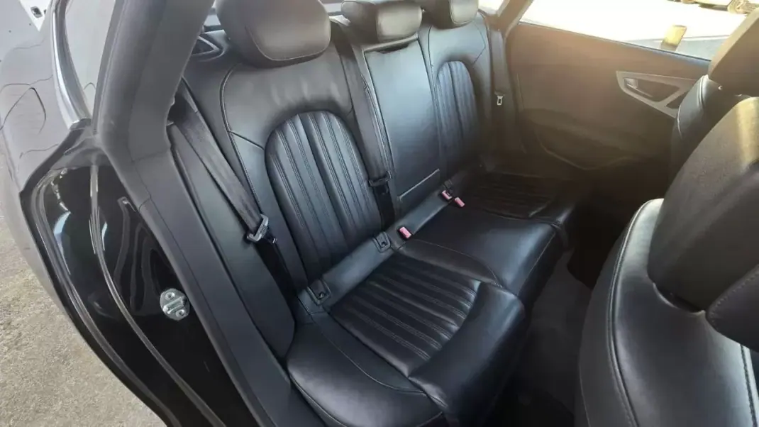 Audi A7 Sportback 2013 - 19800 EUR, 232000 km - AUTO.MOTO.pt - 232000km - foto 16 de 20