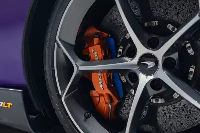 McLaren 600 2019 - 229950 EUR, 32000 km - AUTO.MOTO.pt - 32000km - foto 8 de 33