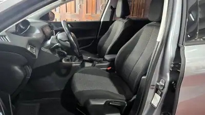 Peugeot 308 SW 2018 - 12650 EUR, 133760 km - AUTO.MOTO.pt - 133760km - foto 42 de 60