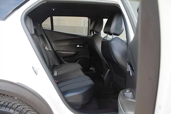 Peugeot 2008 2022 - 21990 EUR, 59182 km - AUTO.MOTO.pt - 59182km - foto 17 de 24