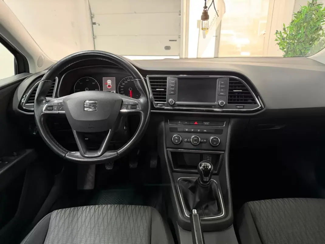 SEAT Leon ST 2016 - 9990 EUR, 214000 km - AUTO.MOTO.pt - 214000km - foto 12 de 19