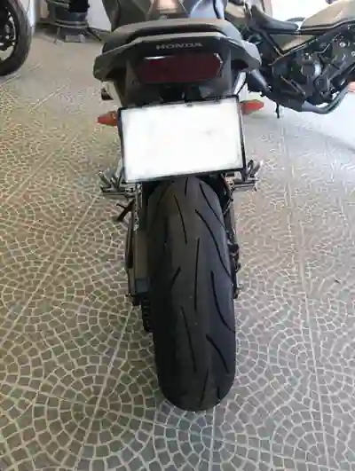 Honda CB650F ABS 2016 - 4450 EUR, 15000 km - foto 5 de 15