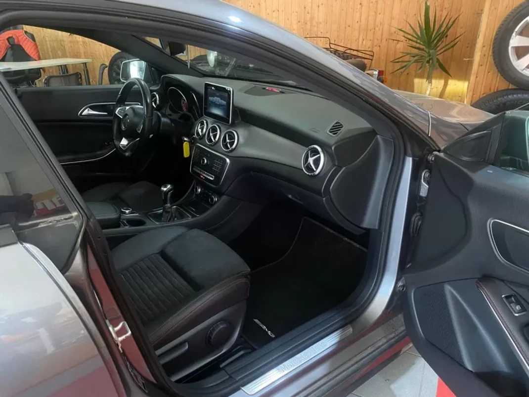 Mercedes-Benz CLA 180 2016 - 22900 EUR, 149000 km - AUTO.MOTO.pt - 149000km - foto 20 de 20