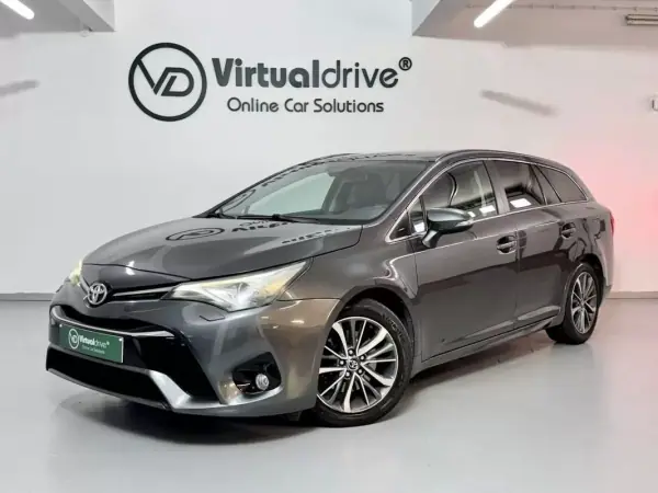 Toyota Avensis Touring Sports 2015 - 13750 EUR, 144000 km - AUTO.MOTO.pt - 144000km - foto 12 de 58