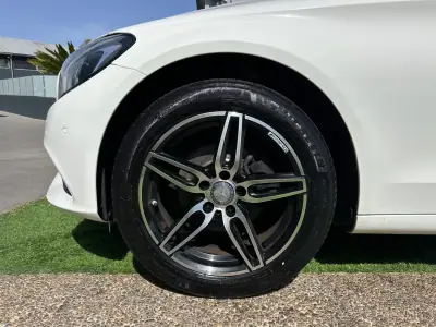Mercedes-Benz C 180 2015 - 12900 EUR, 280000 km - AUTO.MOTO.pt - 280000km - foto 19 de 69