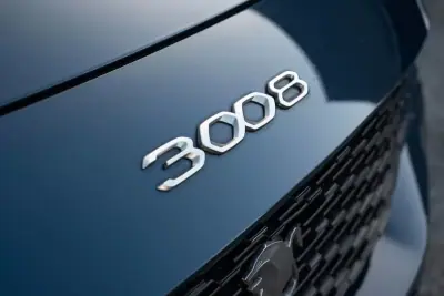 Peugeot 3008 2022 - 23999 EUR, 114300 km - AUTO.MOTO.pt - 114300km - foto 8 de 26