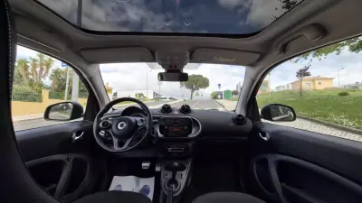 Smart ForTwo Coupé 2019 - 13480 EUR, 79000 km - AUTO.MOTO.pt - 79000km - foto 3 de 8