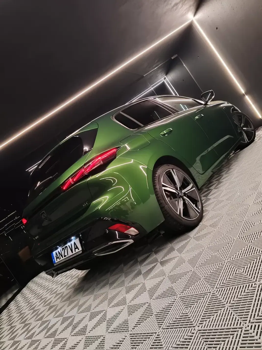 Peugeot 308 2022 - 22750 EUR, 133135 km - AUTO.MOTO.pt - 133135km - foto 13 de 26