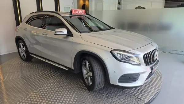 Mercedes-Benz GLA 180 2018 - 24900 EUR, 41570 km - 41570km - foto 17 de 52
