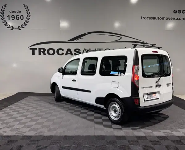 Renault Kangoo 2016 - 10900 EUR, 255000 km - AUTO.MOTO.pt - 255000km - foto 7 de 28